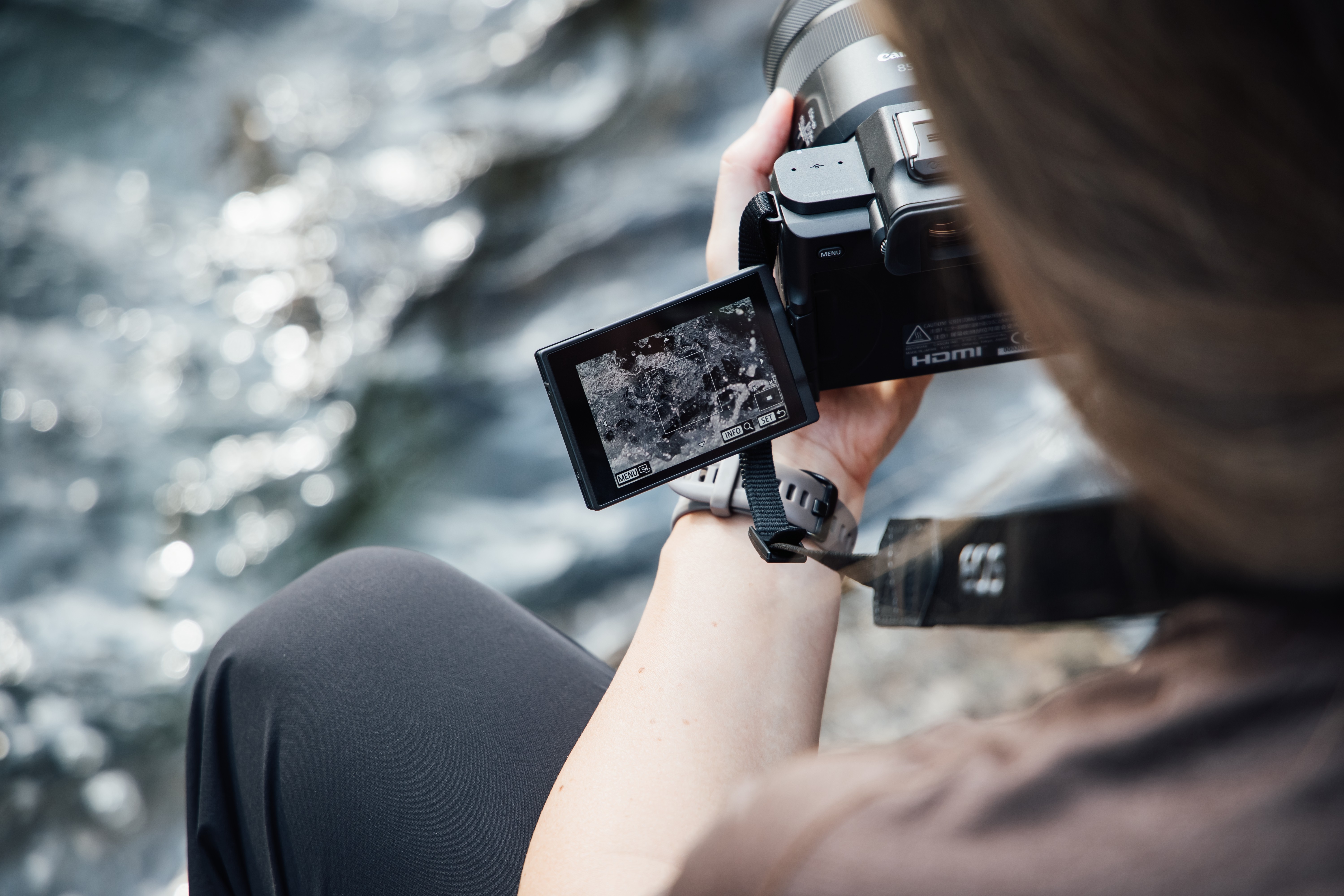 Lady using the R8 Mark II to Shoot Video